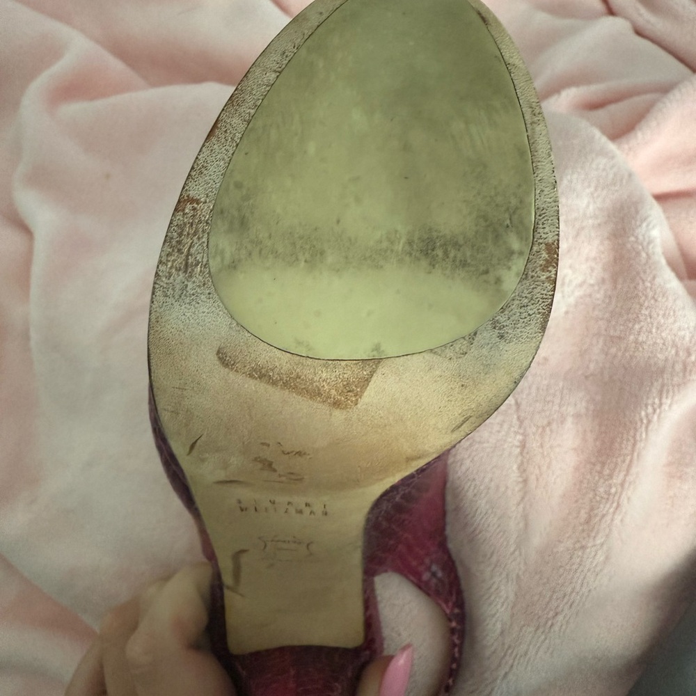 Stuart Weitzman - Picture 6 of 6